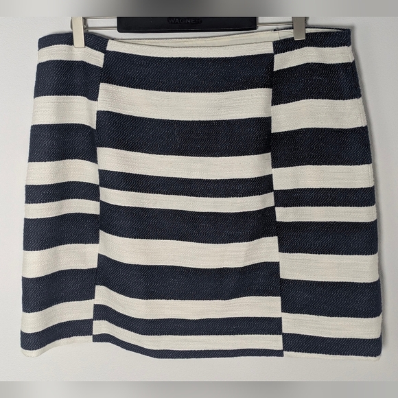 Loft Skirt Womens Size 16 Navy Blue White Striped Frayed Trim A-Line Mini Casual - Picture 5 of 9